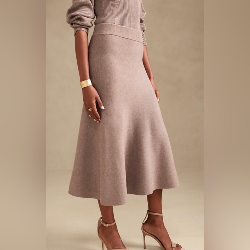 Banana Republic Asti Sweater Knit Skirt Size L NWT
